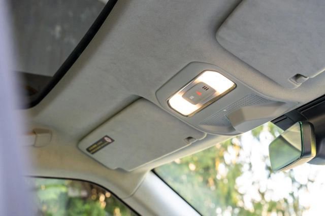 Used 2024 Rivian R1S Launch Edition image 39