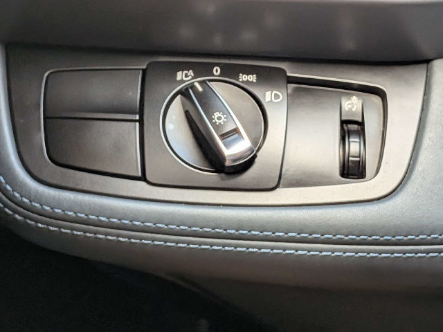 Used 2016 BMW i8 AWD/4WD image 28