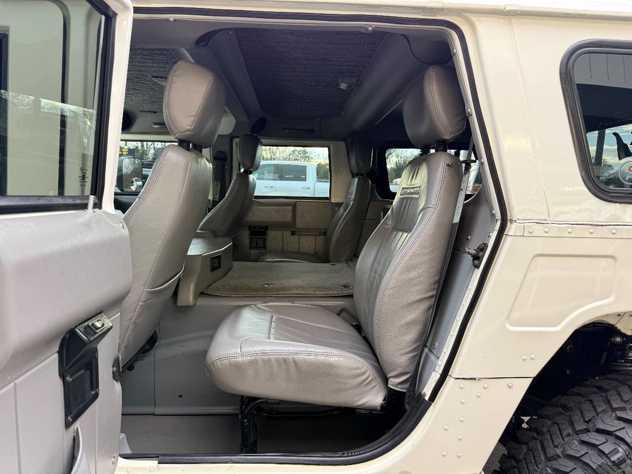 Used 1995 HUMMER H1 4-Door Wagon image 25