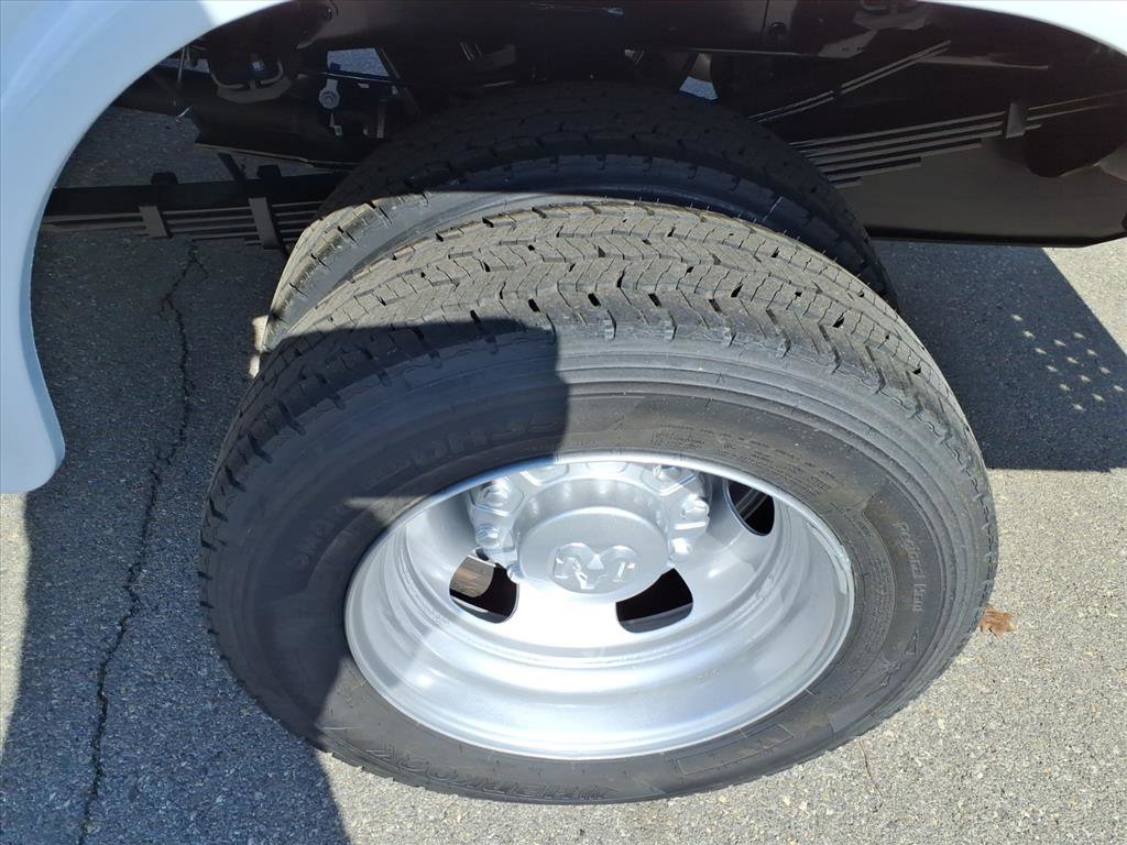 New 2026 RAM 5500 Tradesman image 10