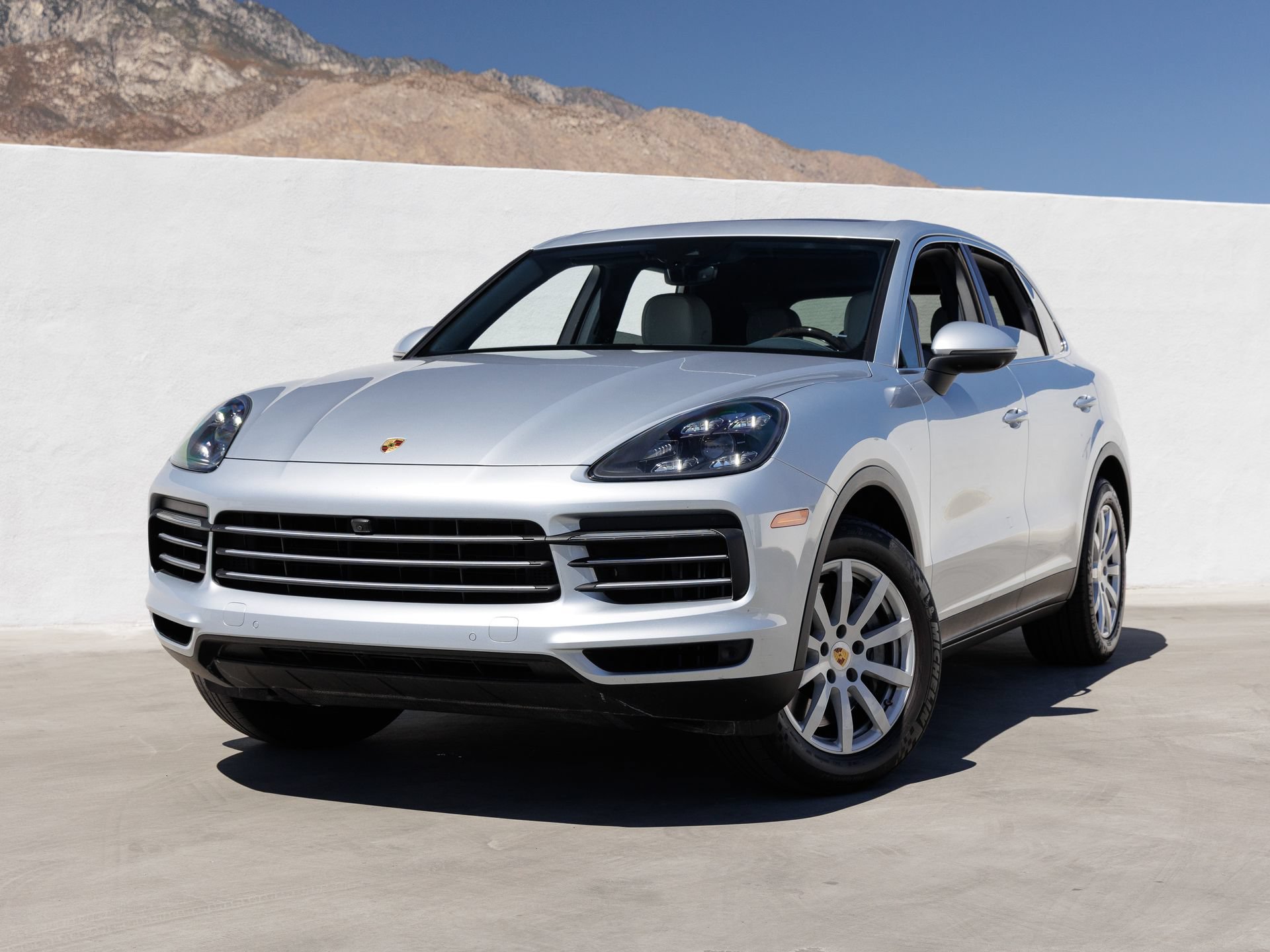 Certified 2019 Porsche Cayenne S AWD/4WD image 1