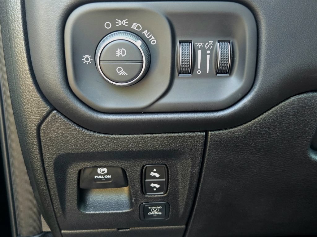 New 2027 RAM 1500 Limited AWD/4WD image 35
