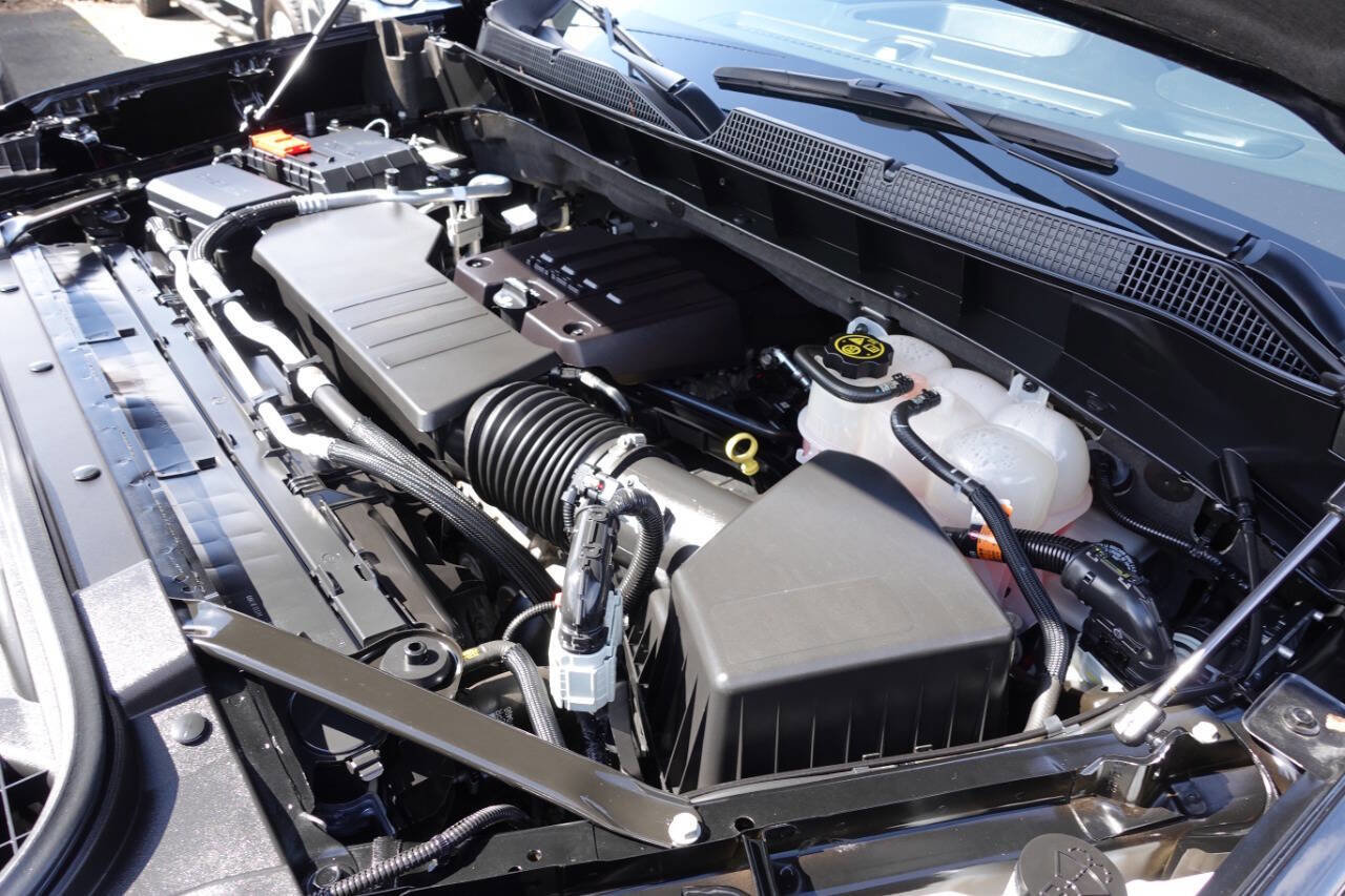 Used 2023 Chevrolet Silverado 1500 Custom w/ LPO, Dark Essentials Package image 59