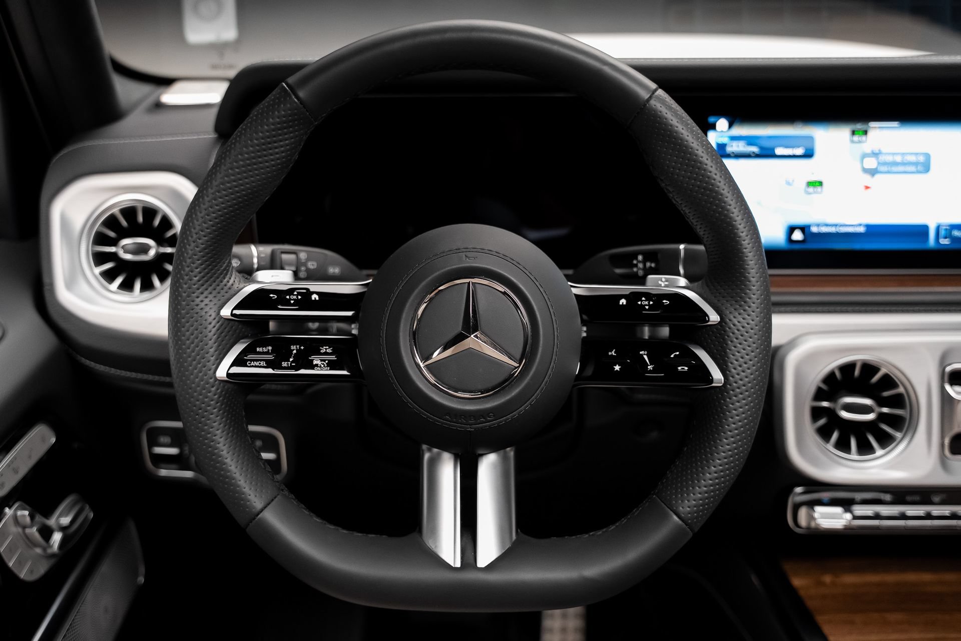 Used 2025 Mercedes-Benz G 580 w/ EQ Technology image 43