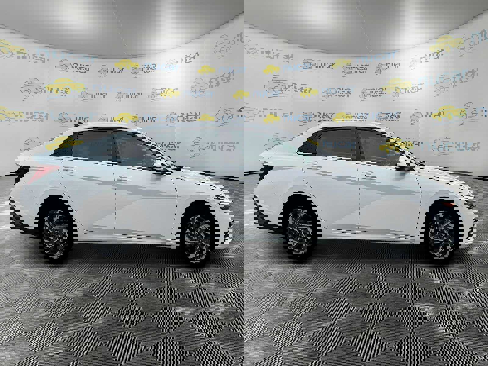 Used 2025 Hyundai Elantra SEL image 10