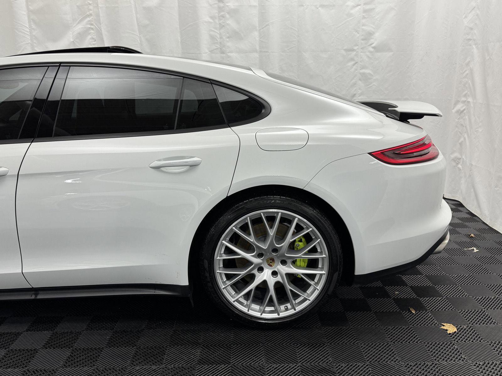 Used 2019 Porsche Panamera 4 image 5