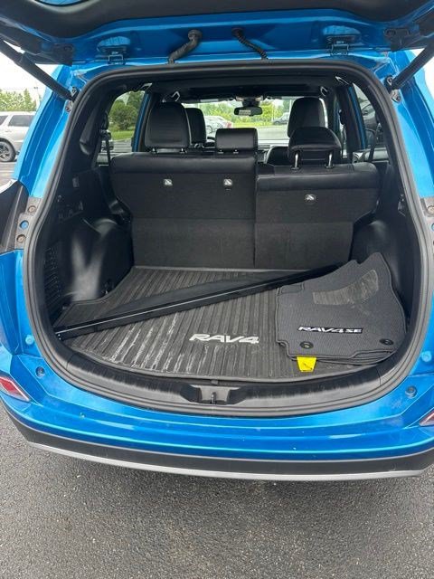 Used 2017 Toyota RAV4 SE w/ Power Special Value Package AWD/4WD image 18
