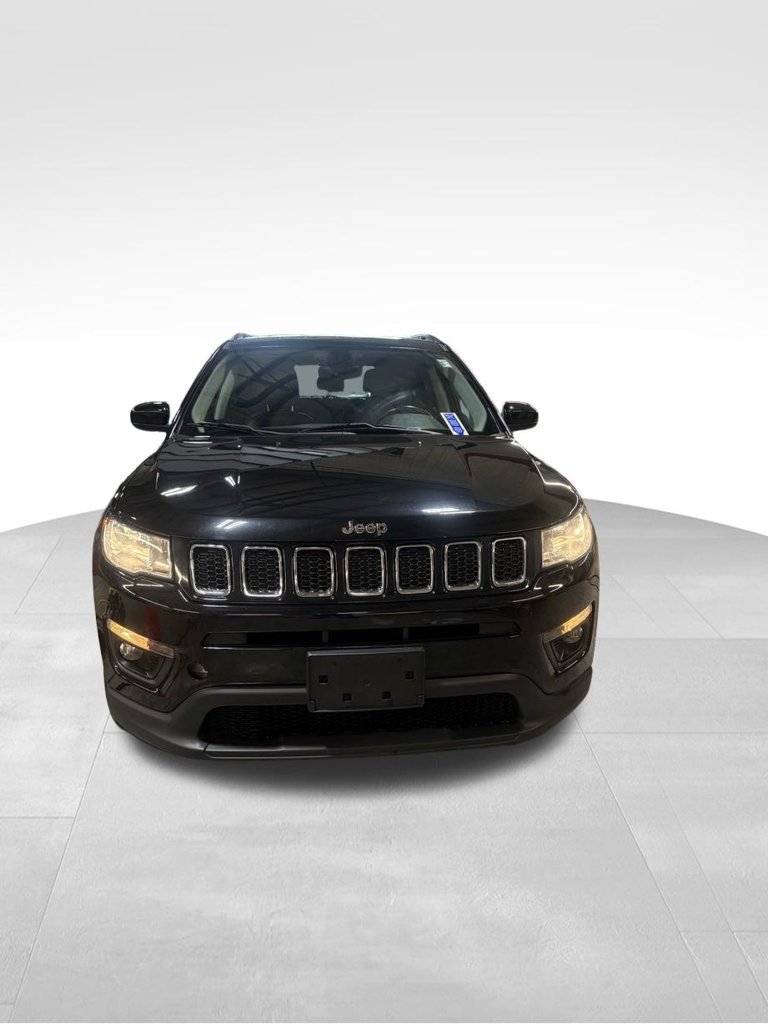 Used 2018 Jeep Compass Latitude AWD/4WD image 5