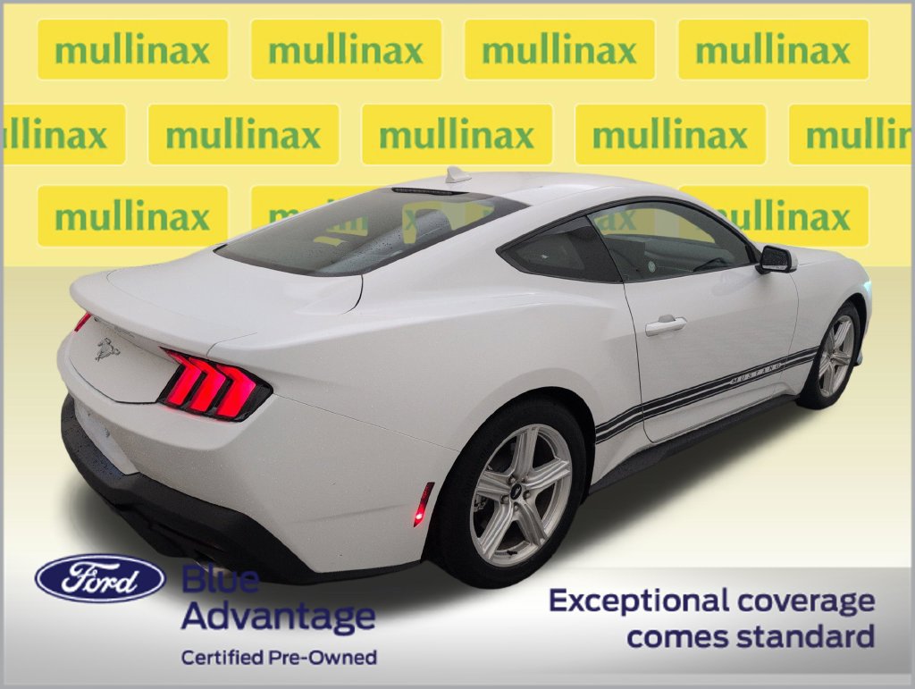Used 2026 Ford Mustang Premium RWD image 3