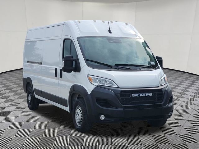 Used 2025 RAM ProMaster 2500 w/ Convenience Group FWD image 2