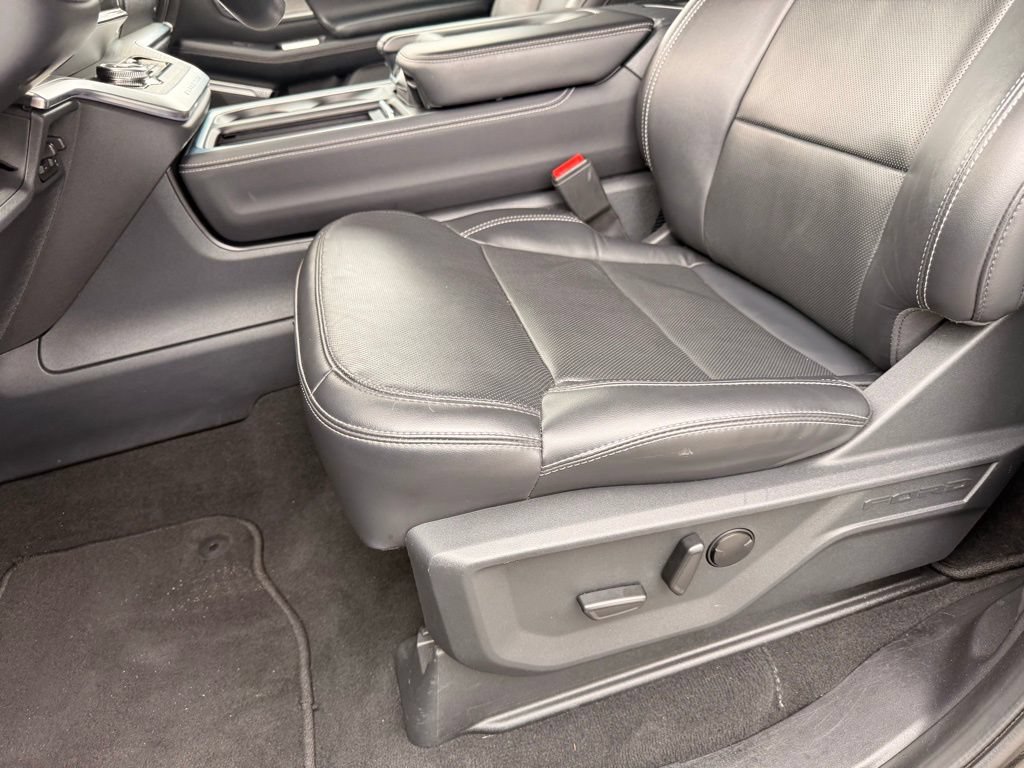 Used 2025 Ford Expedition Platinum AWD/4WD image 24