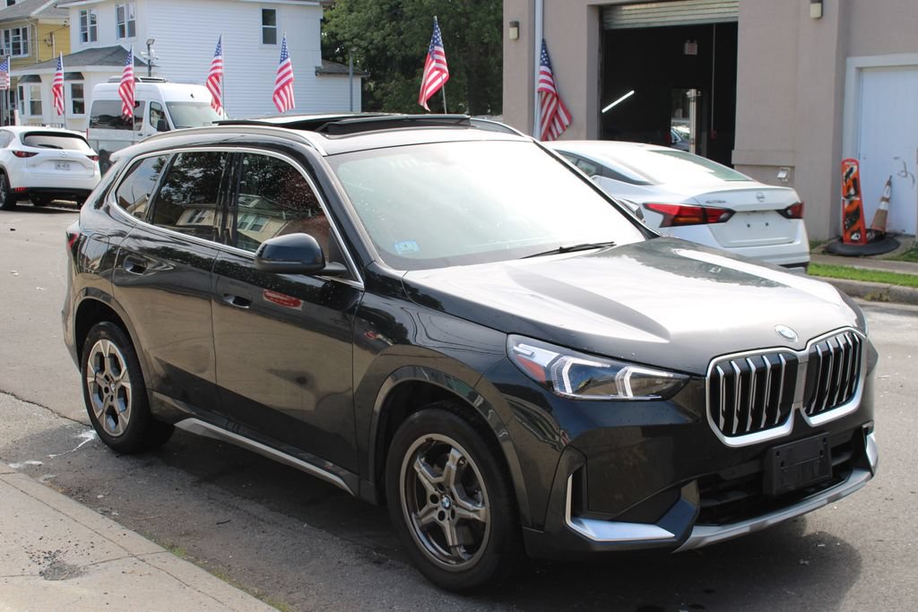 Used 2025 BMW X1 xDrive28i AWD/4WD image 4
