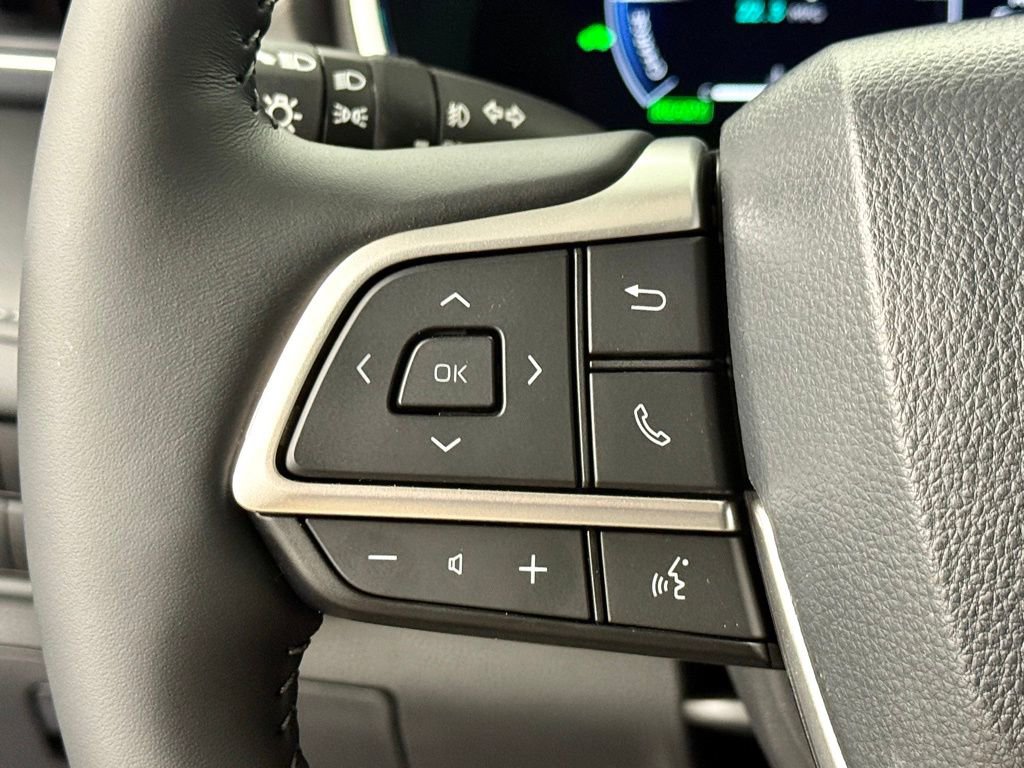Used 2026 Toyota Highlander Platinum image 25