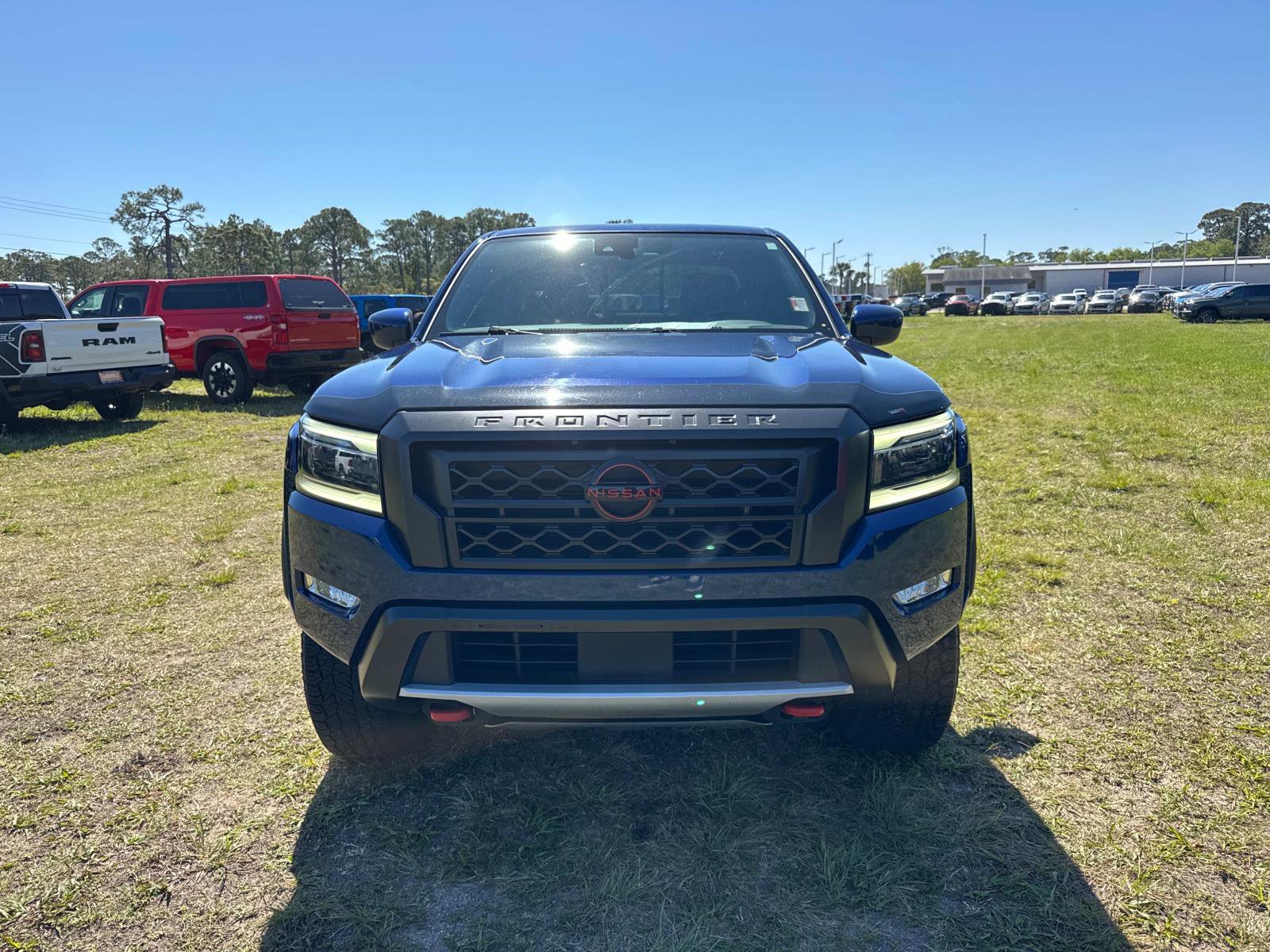 Used 2023 Nissan Frontier PRO-4X w/ Technology Package image 8