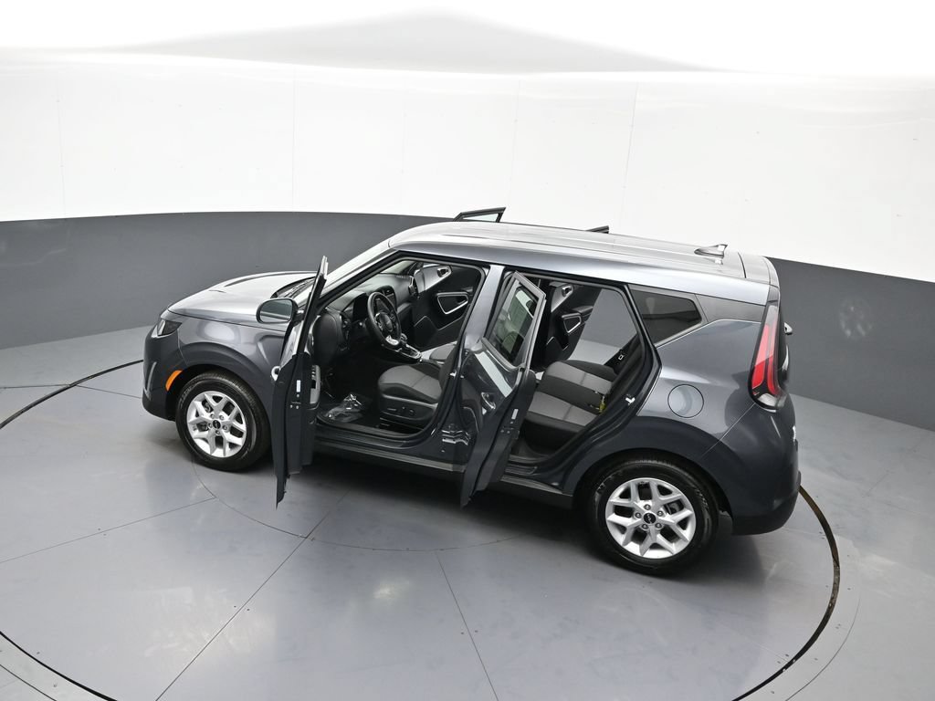 Certified 2025 Kia Soul S FWD image 43