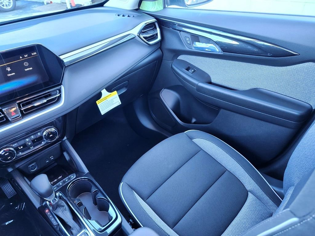 New 2026 Chevrolet TrailBlazer LT w/ Convenience Package FWD image 13