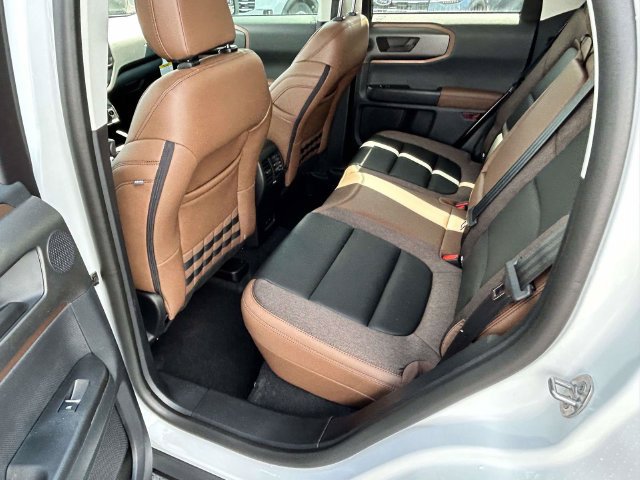 New 2026 Ford Bronco Sport Outer Banks w/ Outer Banks Tech Package+ AWD/4WD image 8