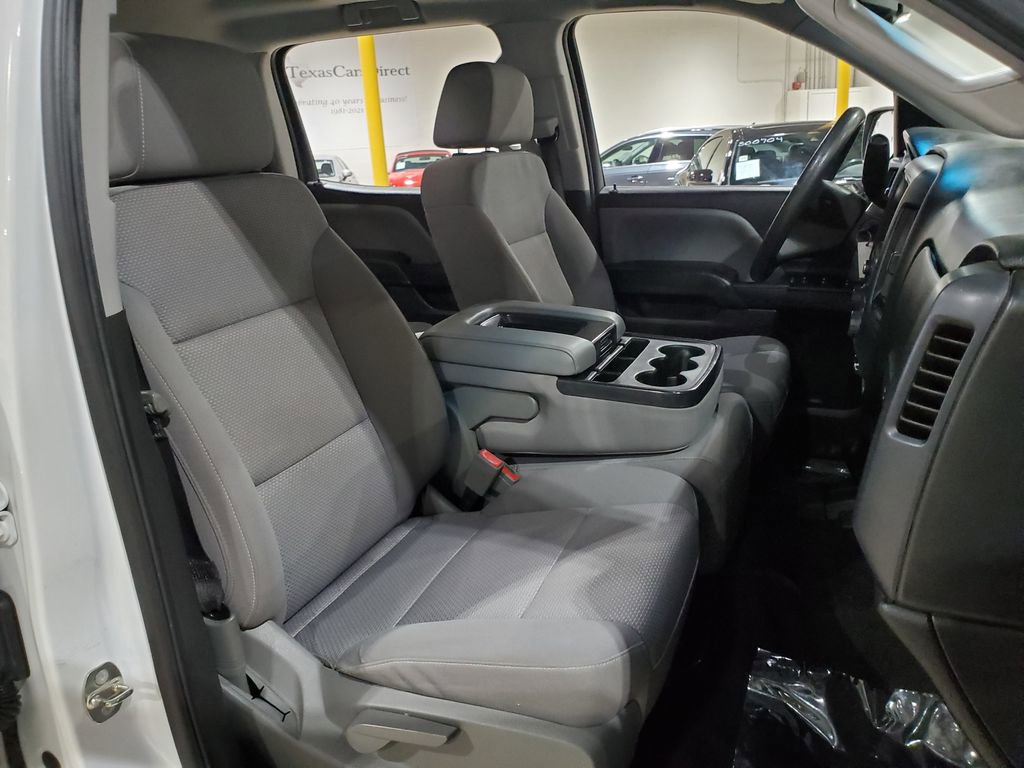 Used 2018 Chevrolet Silverado 1500 Custom w/ Custom Value Package AWD/4WD image 14