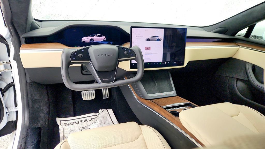 Used 2021 Tesla Model S Plaid image 10
