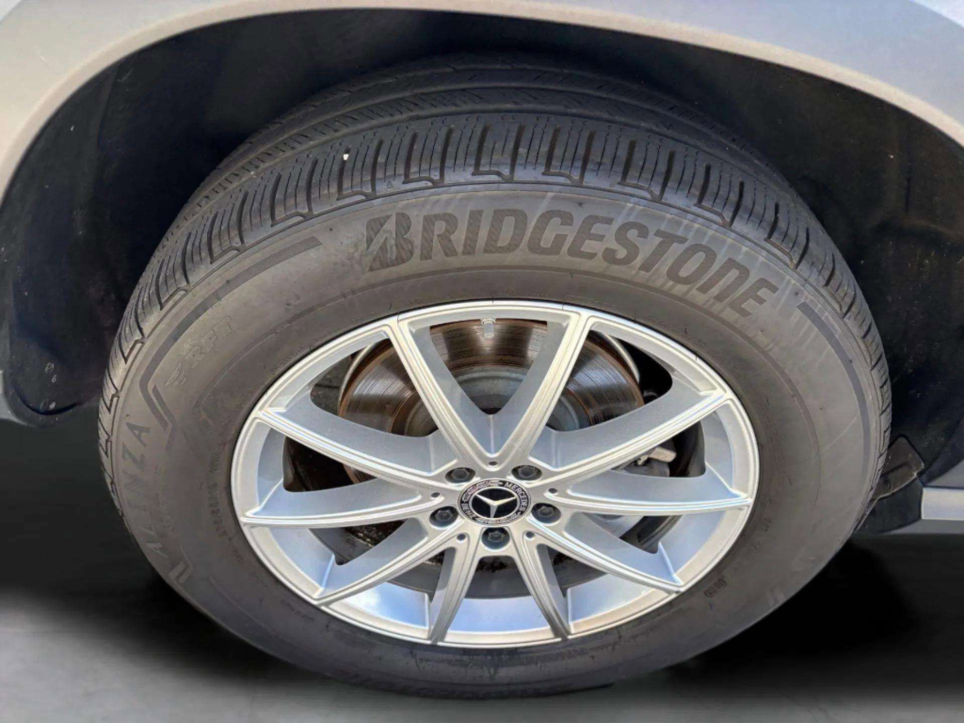 Used 2024 Mercedes-Benz GLE 450e 4MATIC image 28