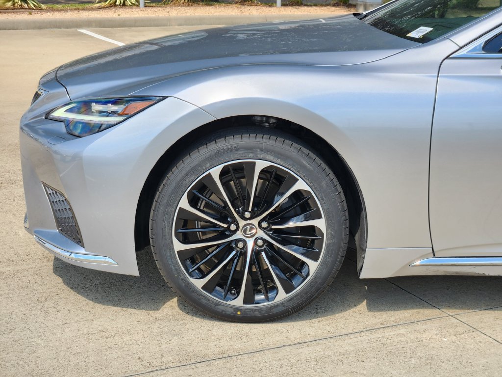 Certified 2023 Lexus LS 500 w/ Luxury Package RWD image 8