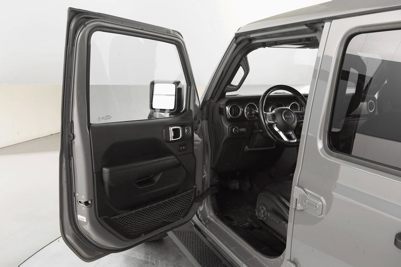 Used 2021 Jeep Wrangler Unlimited Sahara image 18