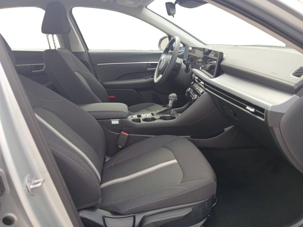 New 2026 Hyundai Sonata SE FWD image 15