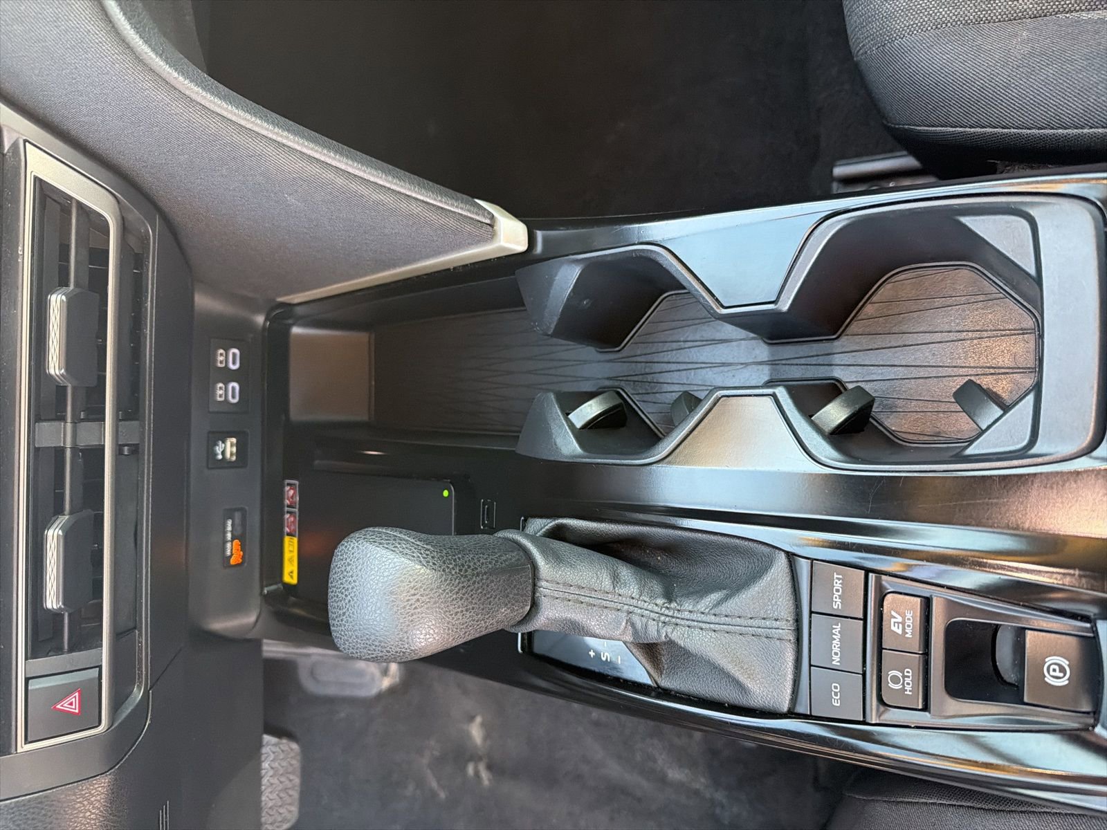 Used 2025 Toyota Camry LE FWD image 25