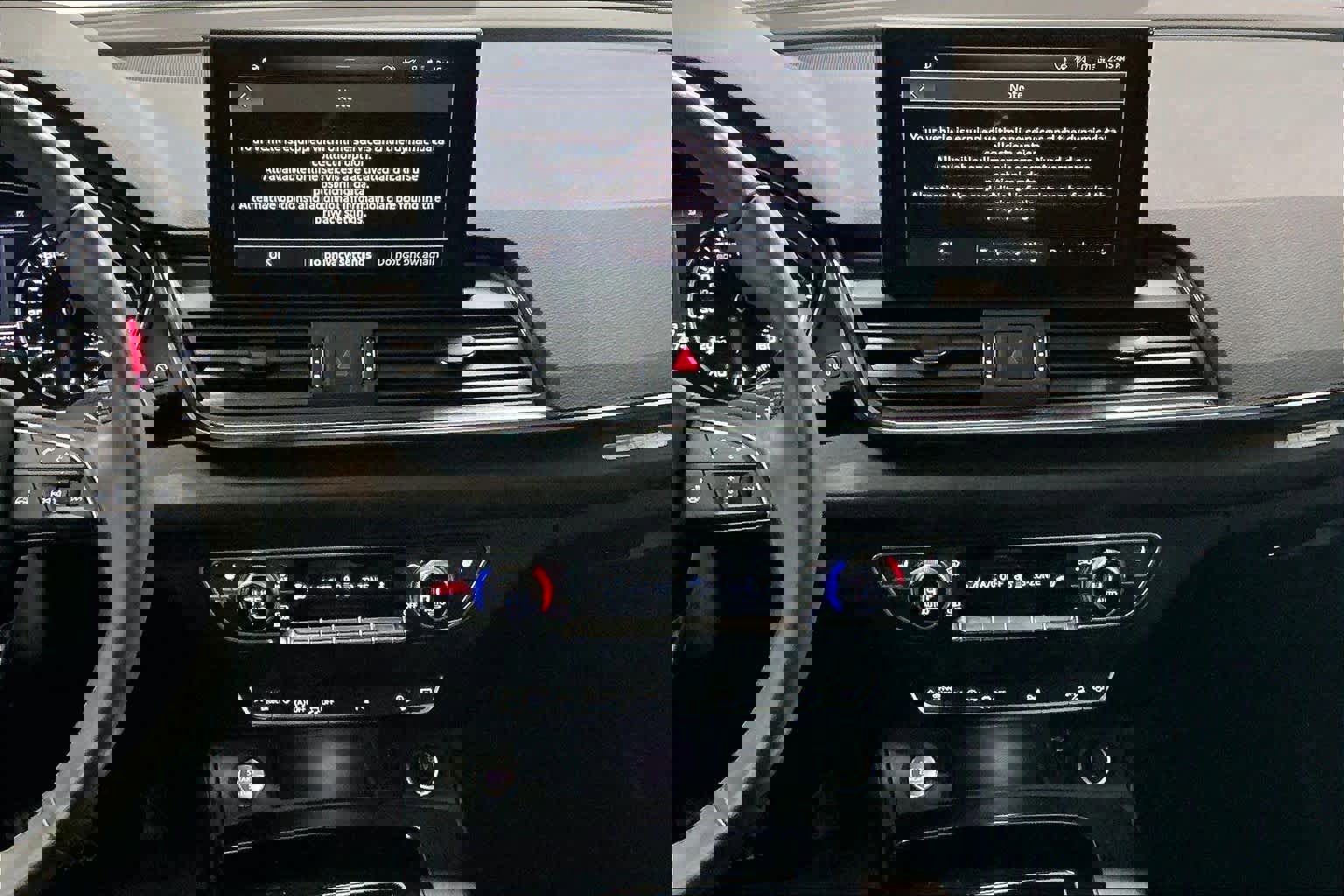 Used 2023 Audi Q5 2.0T Premium w/ Convenience Package image 9