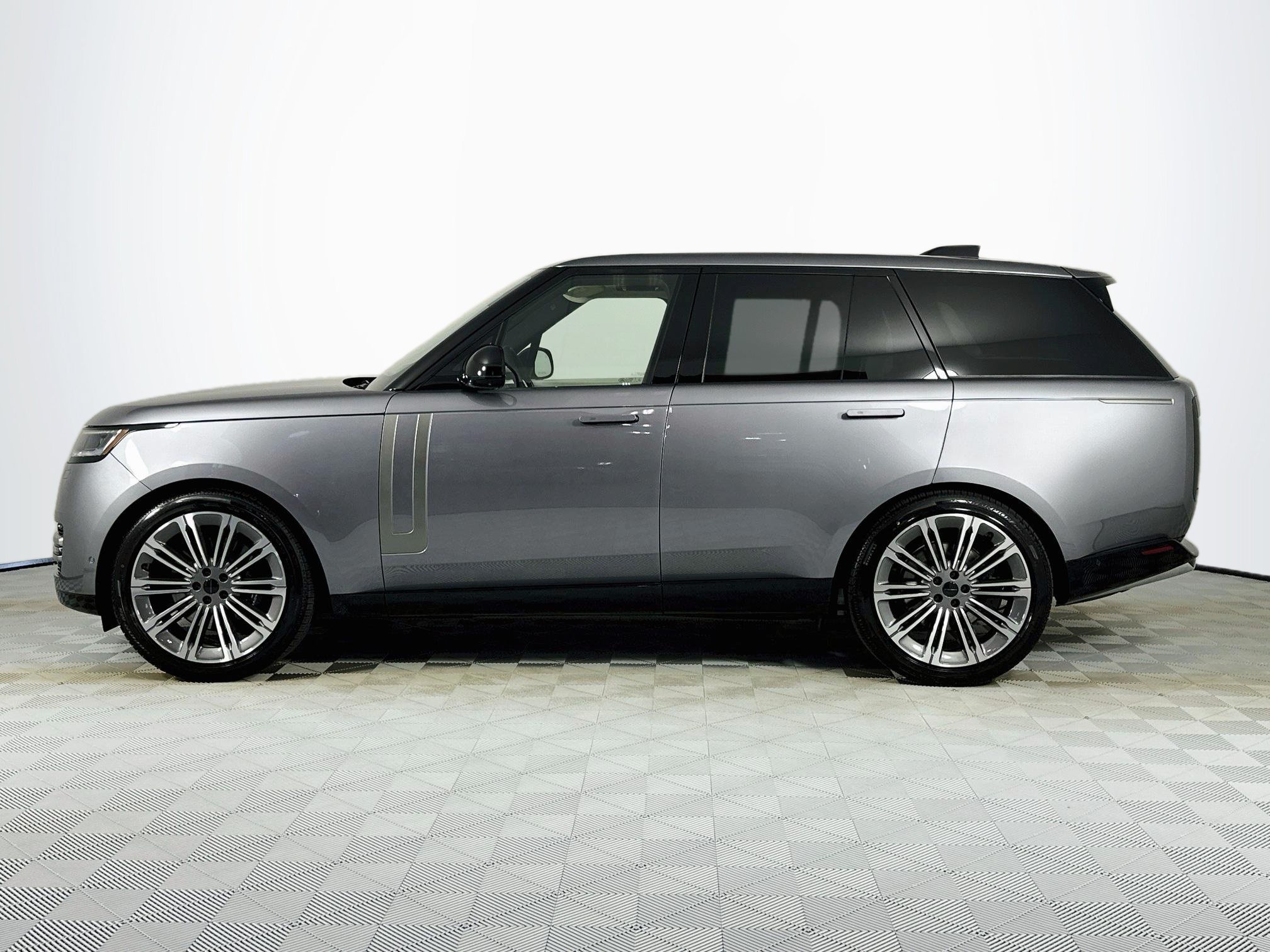 New 2026 Land Rover Range Rover SE AWD/4WD image 8