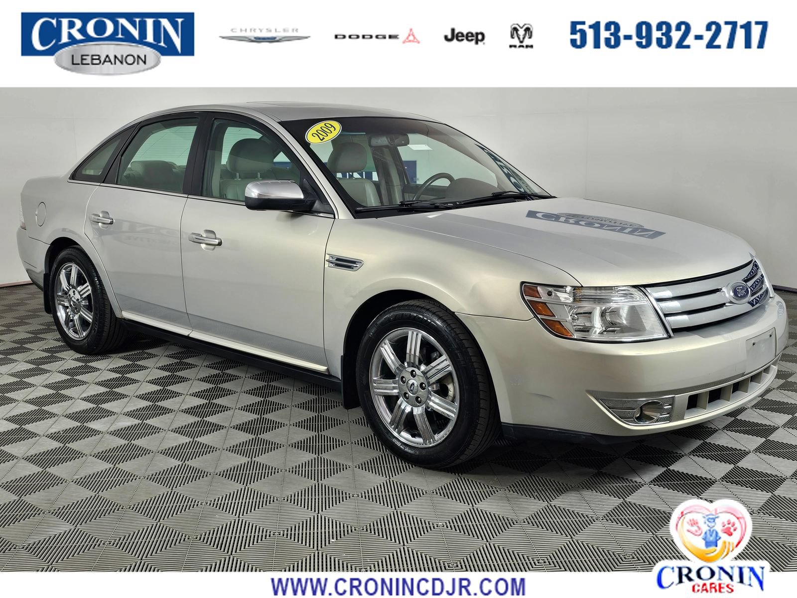 Used 2009 Ford Taurus Limited FWD image 1