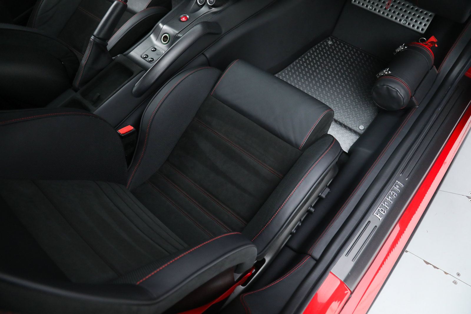 Used 2011 Ferrari 599 GTO RWD image 31