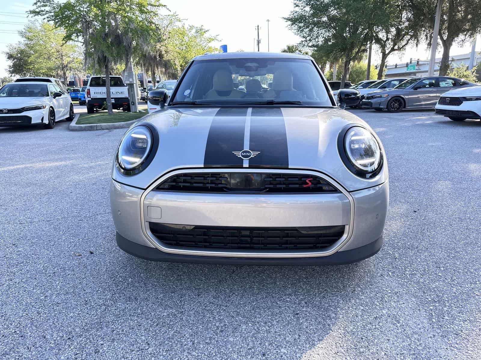 Used 2025 MINI Cooper S FWD image 9