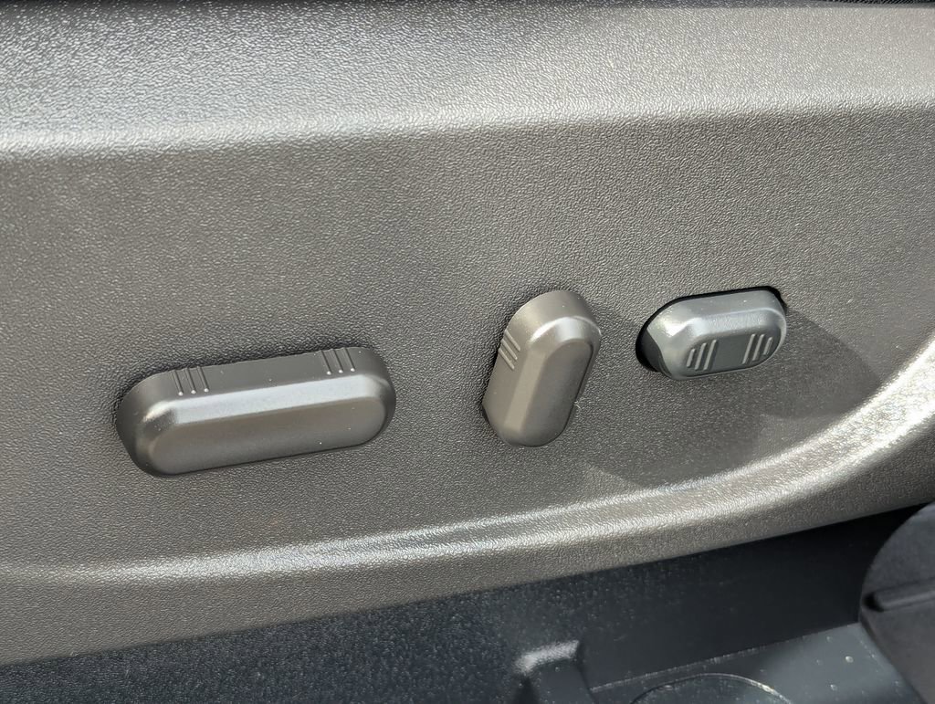 Used 2017 Ford Escape Titanium image 27