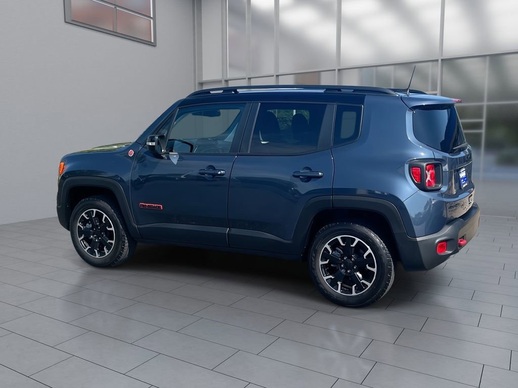 Used 2023 Jeep Renegade Trailhawk AWD/4WD image 6