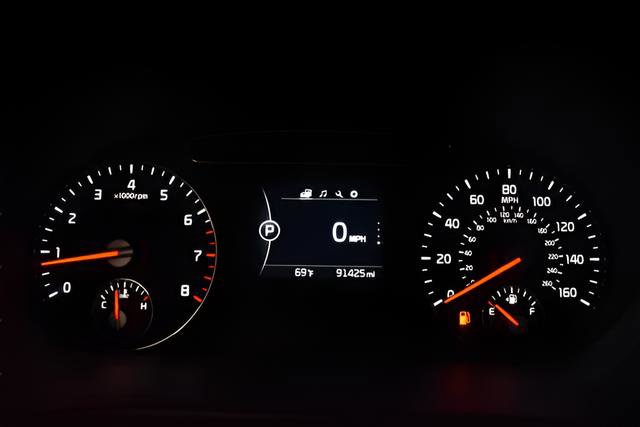 Used 2018 Kia Sorento LX AWD/4WD image 11