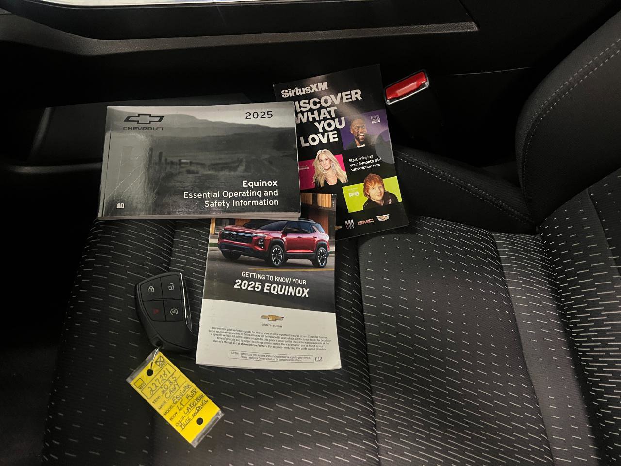 Used 2025 Chevrolet Equinox LT image 53