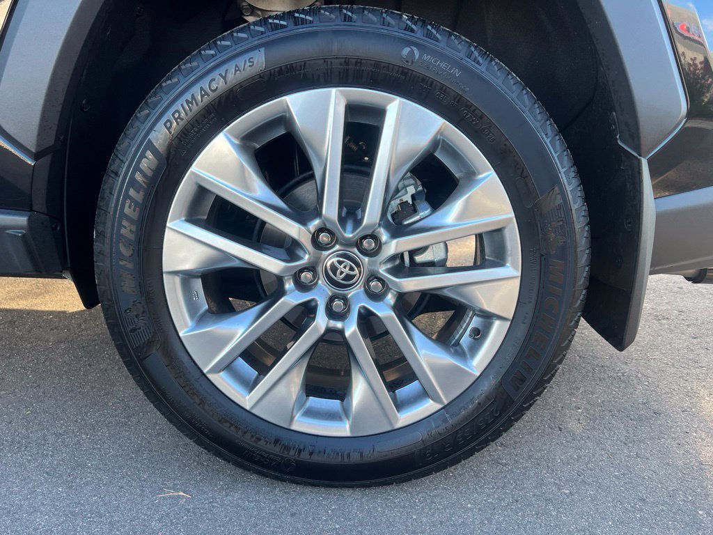 Used 2025 Toyota RAV4 XLE Premium w/ Weather Package AWD/4WD image 34