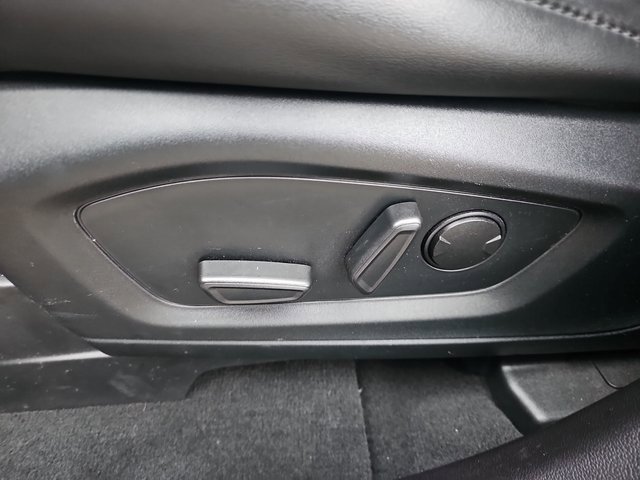 Used 2022 Ford Explorer XLT w/ Equipment Group 202A image 30