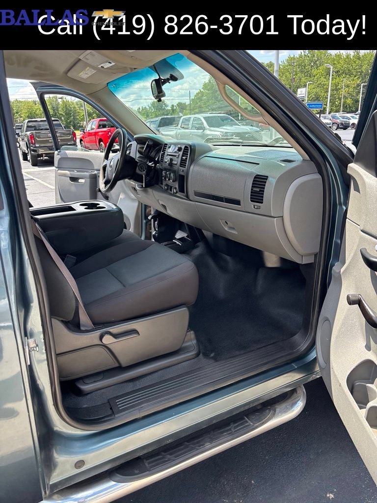 Used 2012 Chevrolet Silverado 2500 W/T AWD/4WD image 11