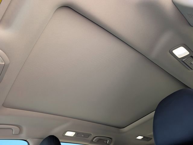 Certified 2025 Subaru Ascent Bronze Edition w/ Onyx Package AWD/4WD image 16