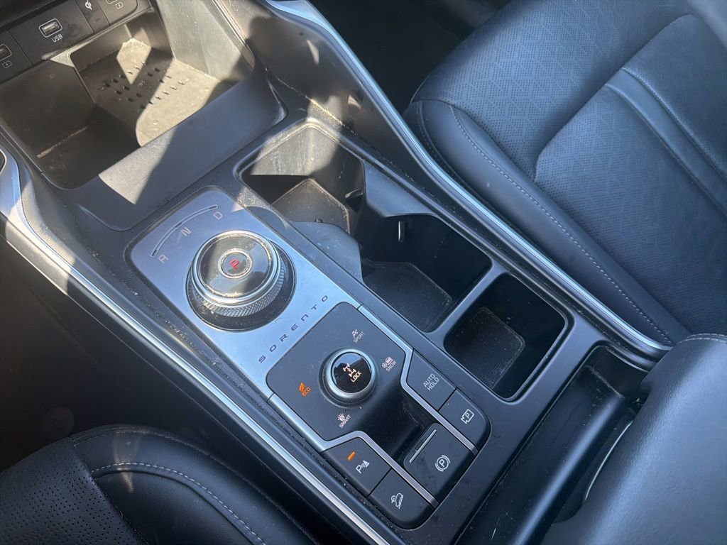 Used 2023 Kia Sorento EX image 18