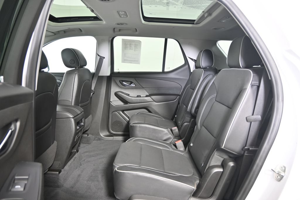 Used 2021 Chevrolet Traverse High Country AWD/4WD image 18