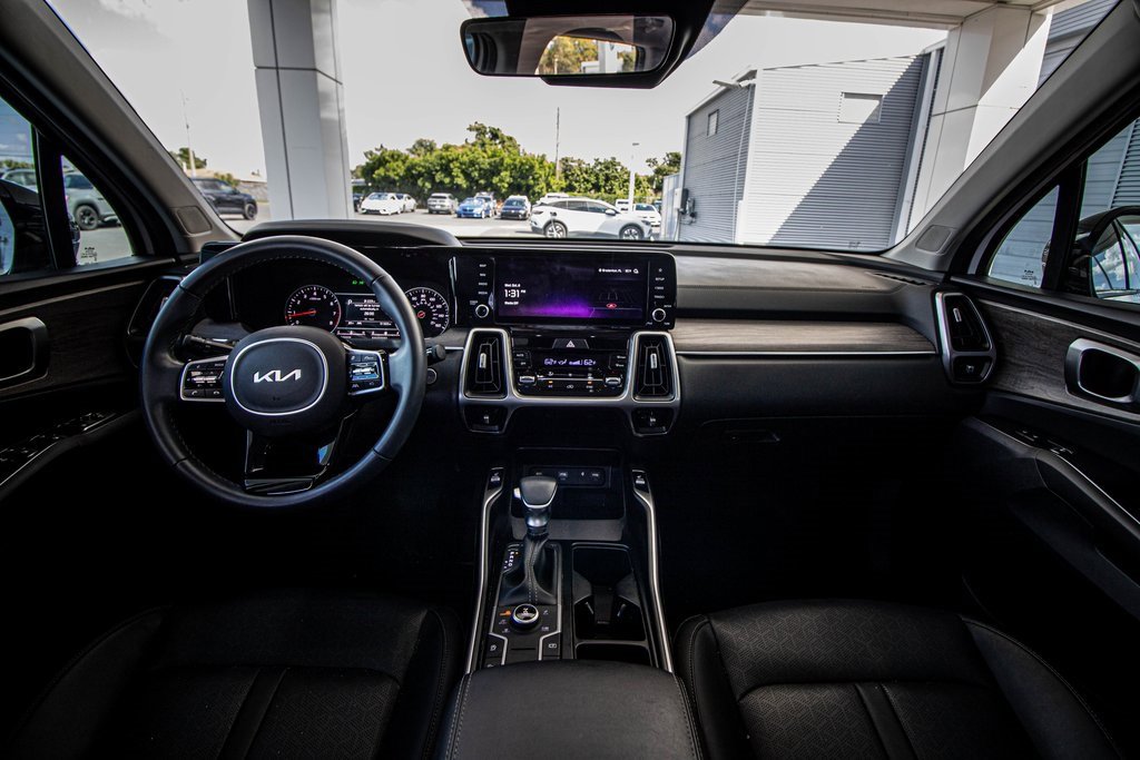 Used 2023 Kia Sorento S w/ Panoramic Sunroof Package image 27