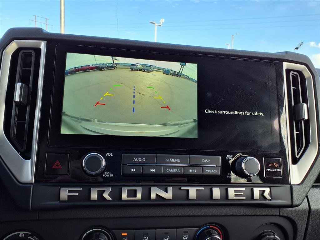 Used 2025 Nissan Frontier SV image 6