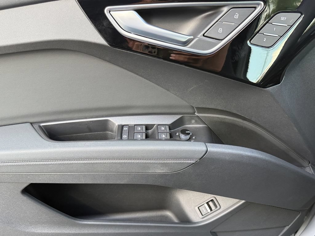 Used 2025 Audi Q4 e-tron Premium Plus RWD image 11