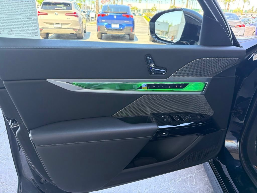 Used 2023 BMW 740i RWD image 8