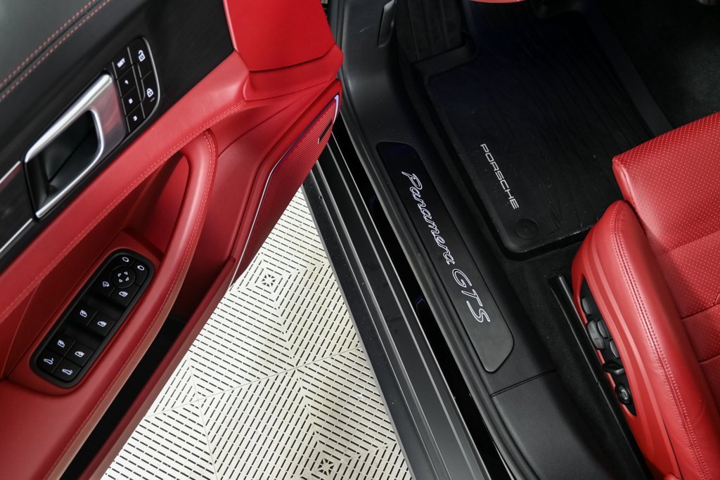 Certified 2023 Porsche Panamera GTS image 8