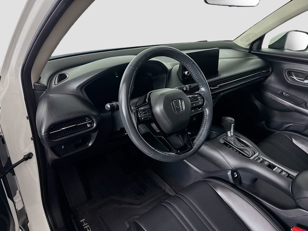 Used 2023 Honda HR-V EX-L image 9