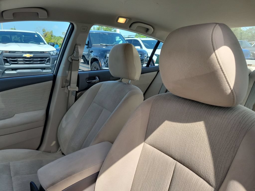 Used 2012 Nissan Altima 2.5 S w/ Special Edition Pkg FWD image 21